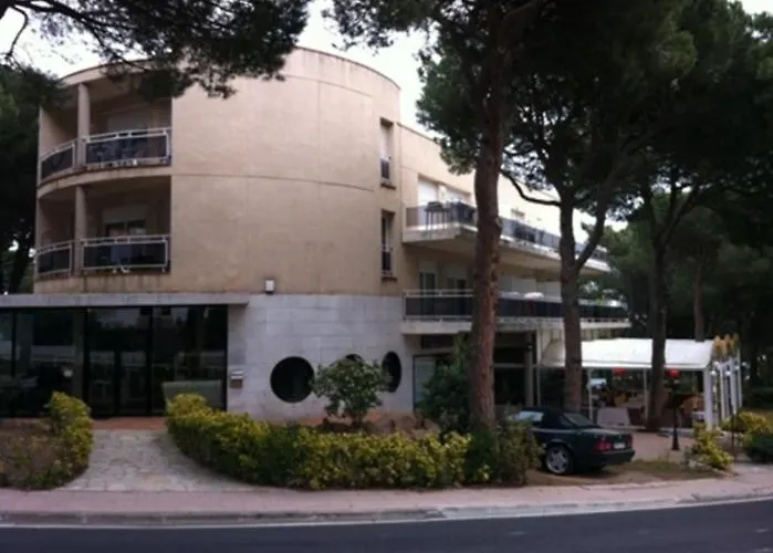 A 300 M De La Playa De Mp 502